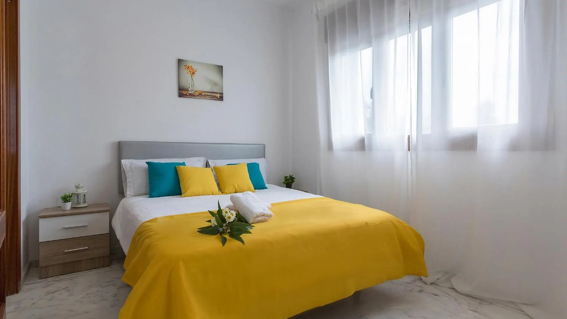 Aticos Lux Sevilla Piscina Parking Bormujos Apartment