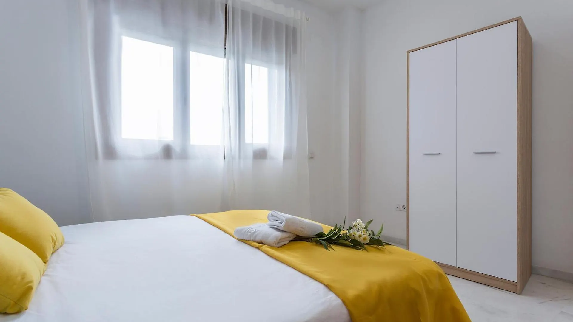 Aticos Lux Sevilla Piscina Parking Bormujos Apartment