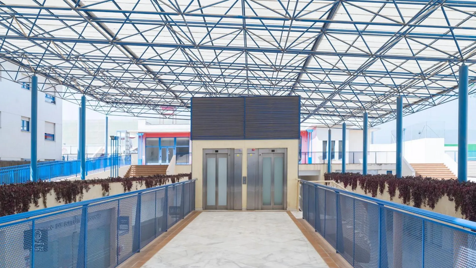 Aticos Lux Sevilla Piscina Parking Bormujos Espanha